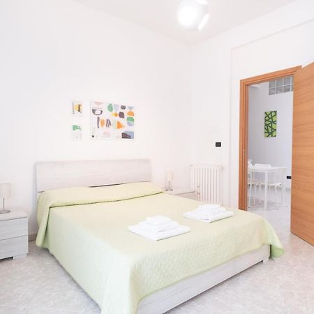 Cozy Apartments De Gasperi Bari Eksteriør billede