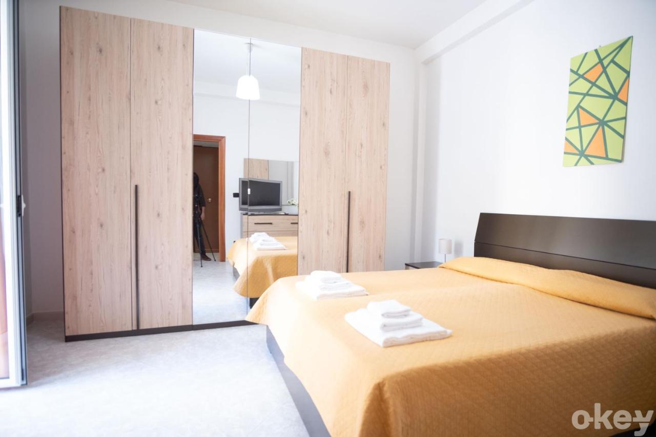 Cozy Apartments De Gasperi Bari Eksteriør billede